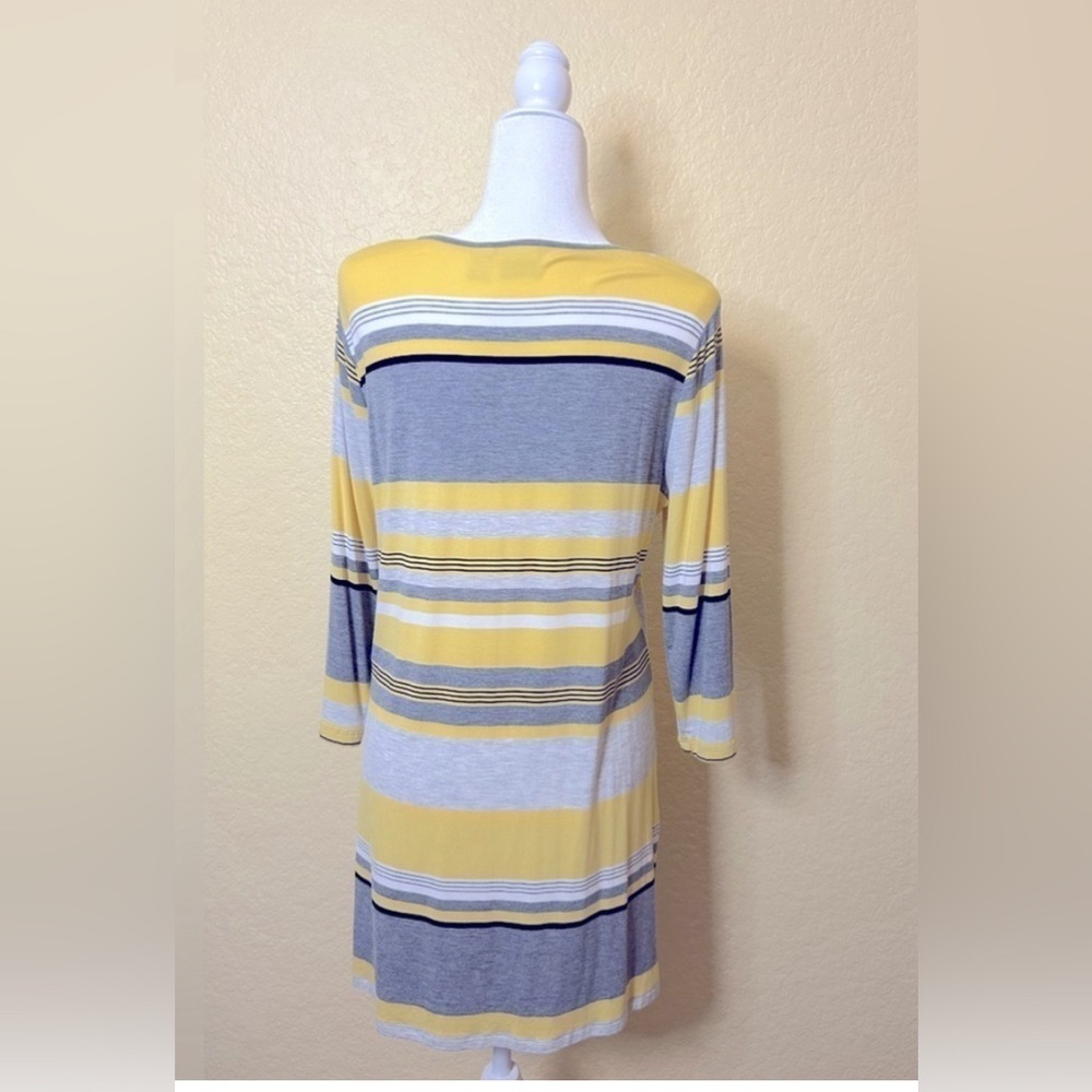 💕Graceful Women’s Zenergy by Chico’s Yellow Striped Blouse Size 1 - Picture 2 of 9